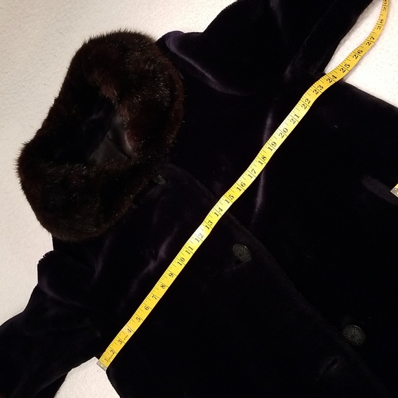 70s Vintage Faux Fur Winter Coat by Borglaska, Stall design / Sz M-L / Black - Picture 12 of 16
